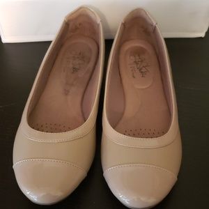 Comfy tan flats. Never worn!